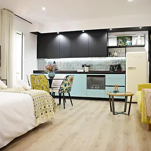 https://esplndido-estudio-en-el-centro-histrico-de-mlaga.hotelsinnerja.org